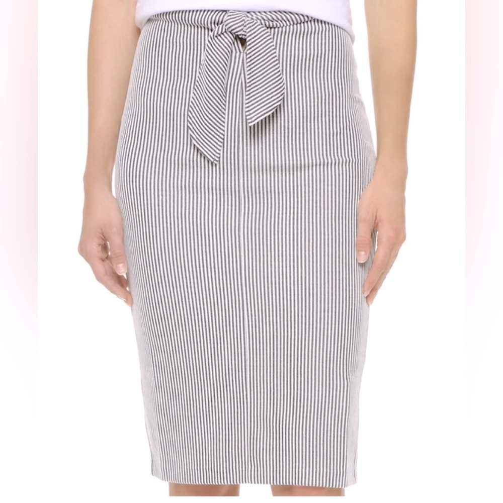 CLUB MONACO Indya Striped Skirt in Blue Stripe XS